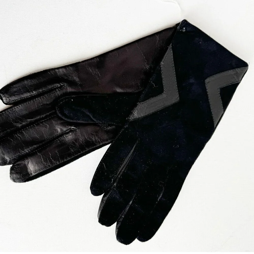 Vintage Eaton's Made in Italy Suede Gloves 8/S